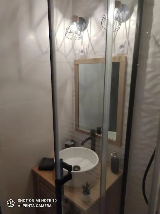 Beau Studio Cabine Cozy 샴루스